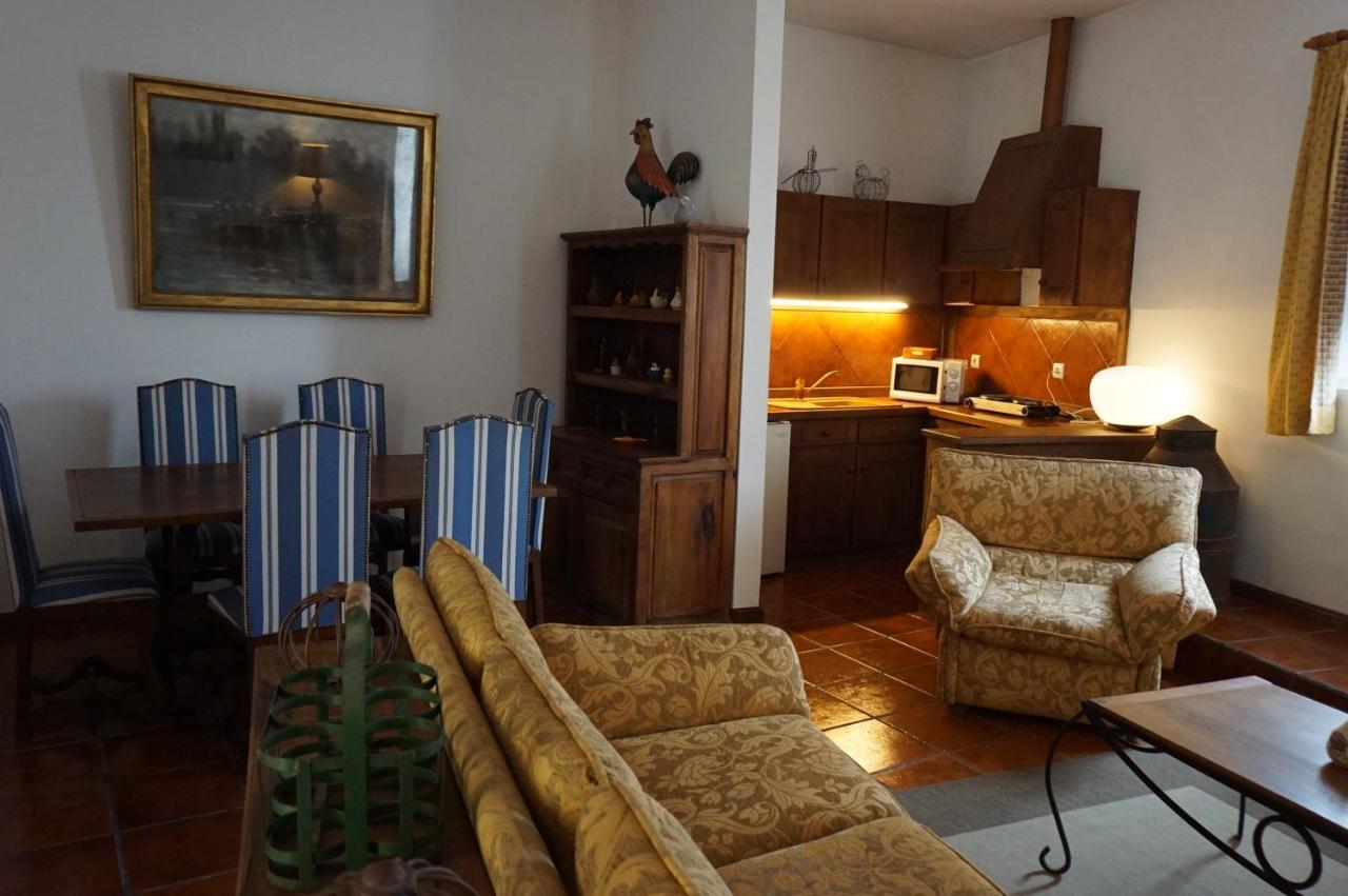 Quinta Do Campo Guest House นาซาเร ภายนอก รูปภาพ